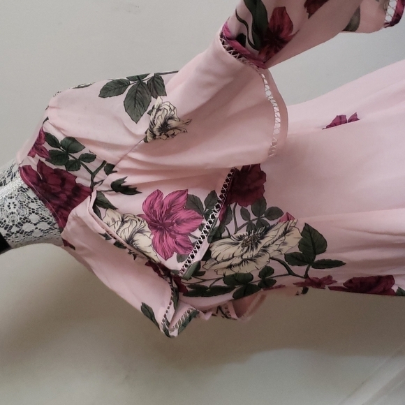 Keepsake Floral Print Ruffled Dress - Picture 6 of 11